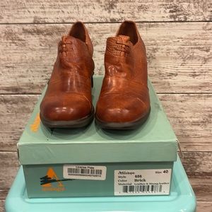 Antelope Booties size 40